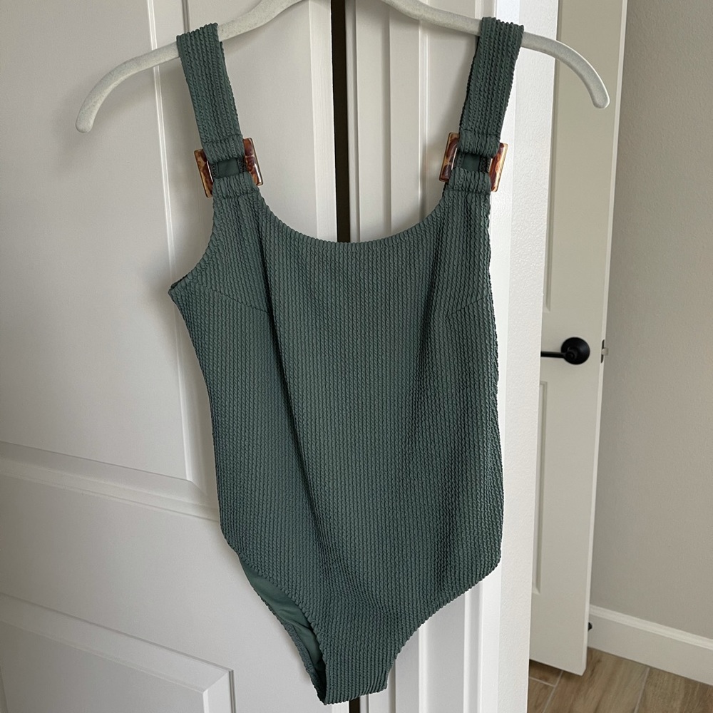 H&M One-piece Swimsuit!